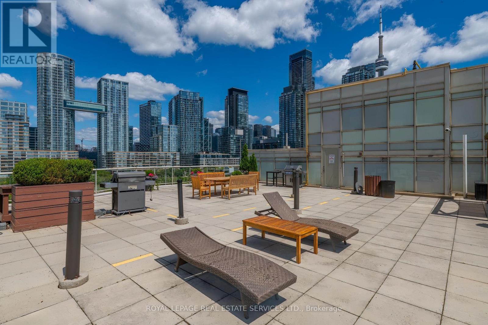#707 550 QUEENS QUAY W - 29