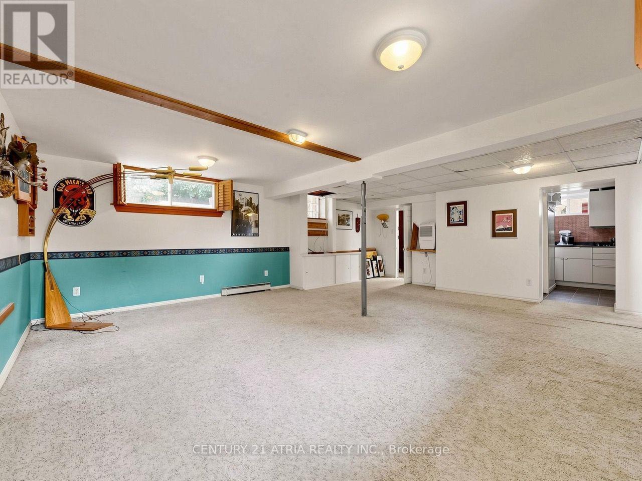 22 JEFFTON CRESCENT - 32
