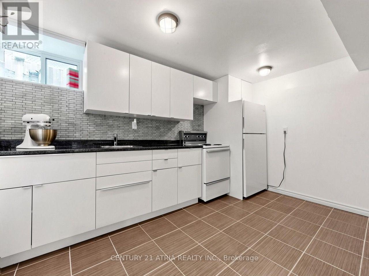 22 JEFFTON CRESCENT - 33