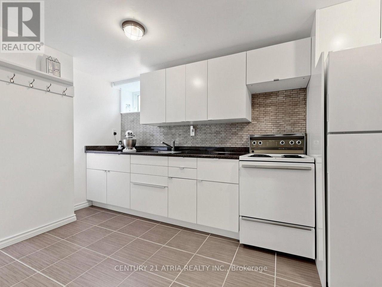 22 JEFFTON CRESCENT - 34