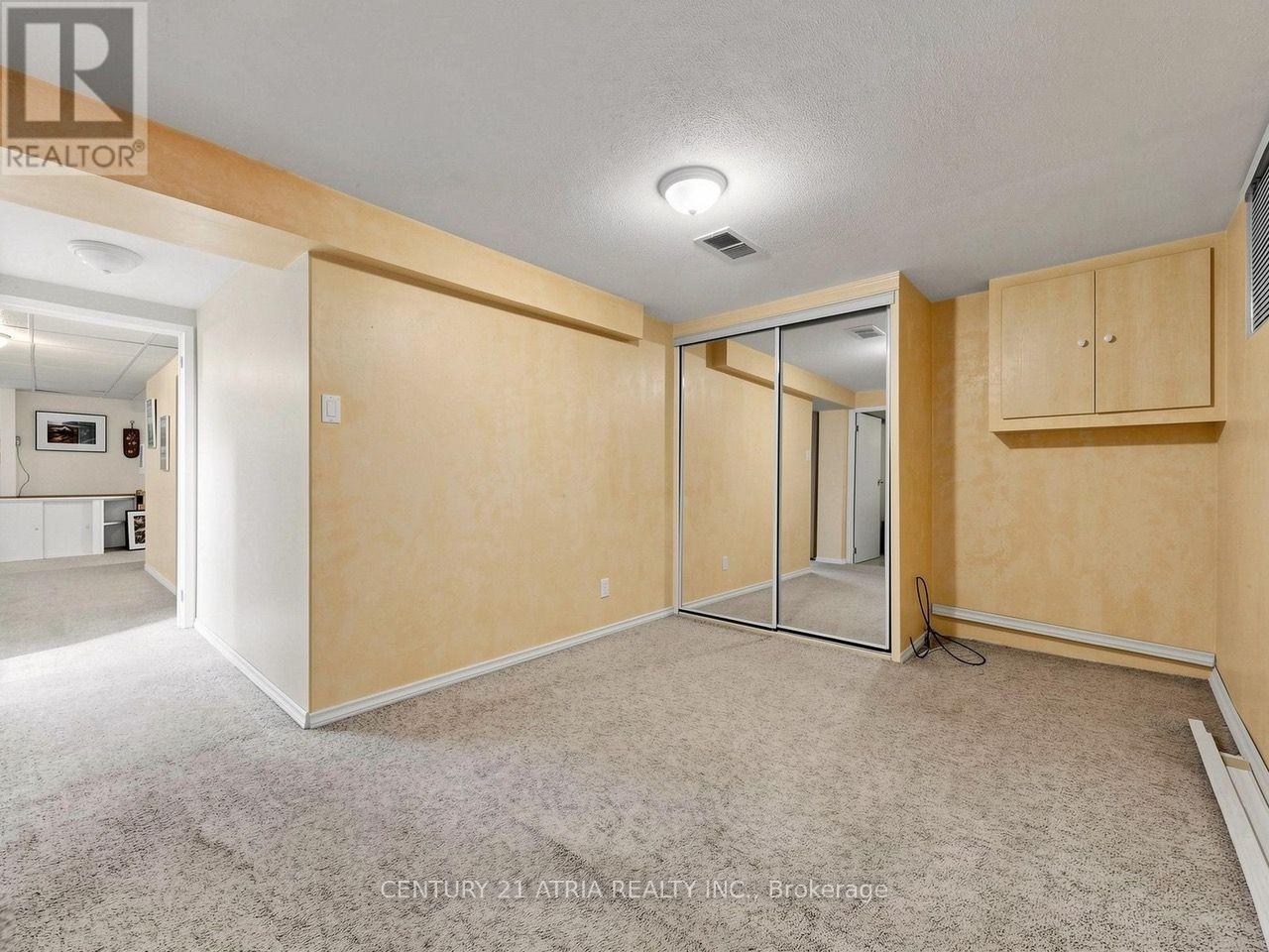22 JEFFTON CRESCENT - 37