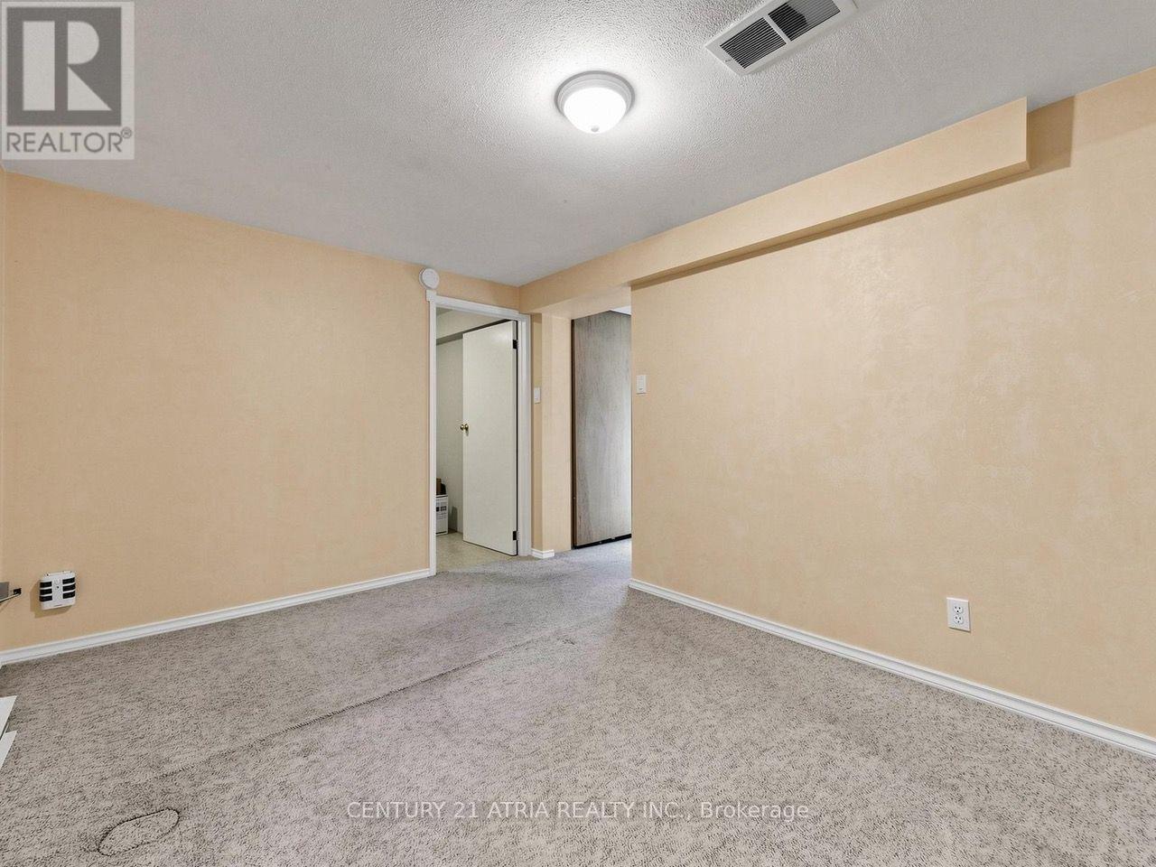 22 JEFFTON CRESCENT - 38