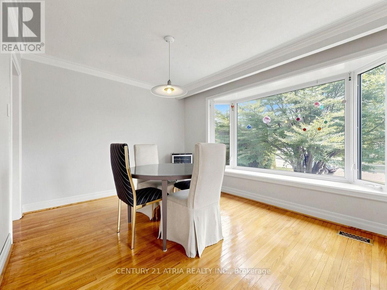 22 JEFFTON CRESCENT - 8