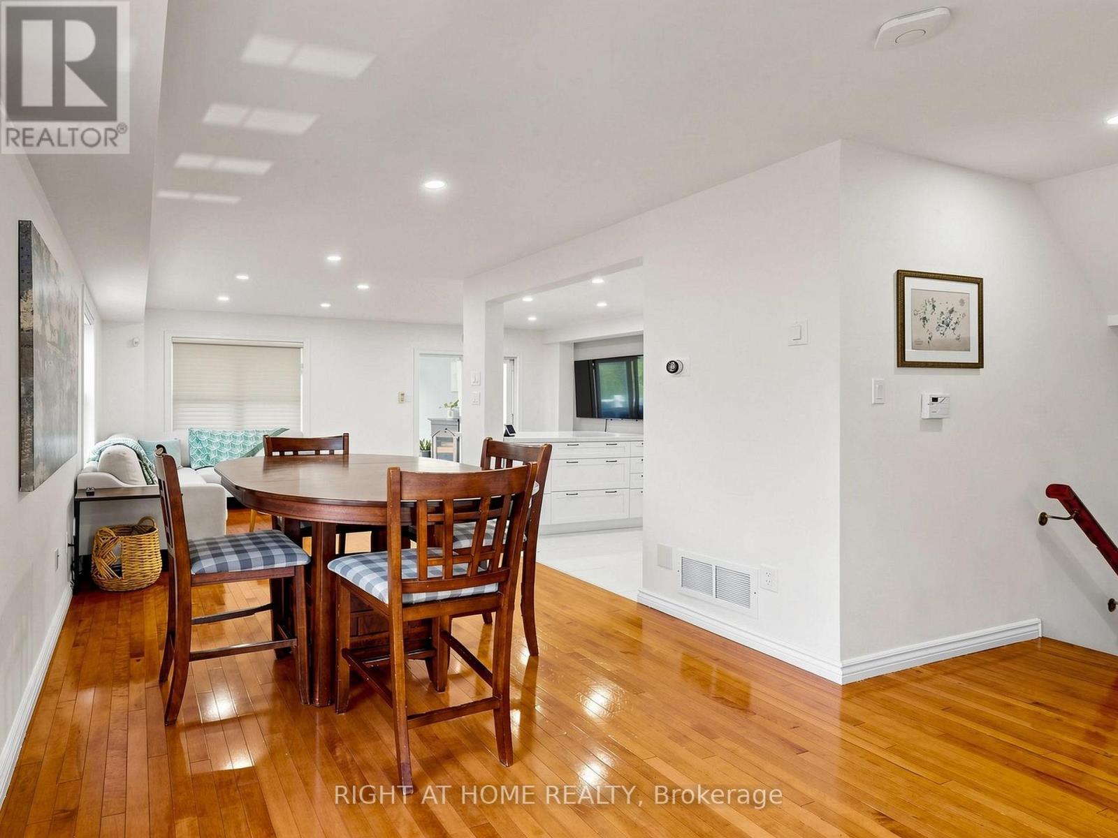 25 TEAGARDEN COURT - 15