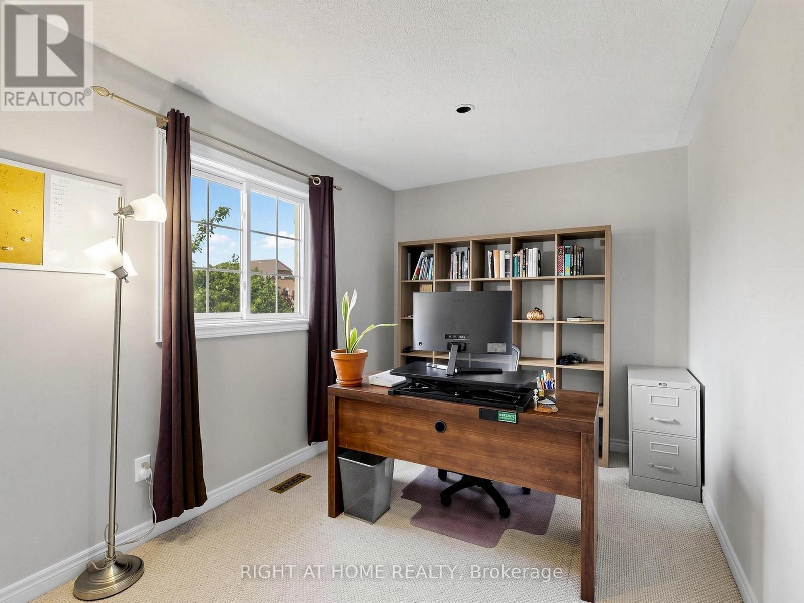 25 TEAGARDEN COURT - 29