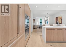 2781 Library Lane, North Vancouver, BC V7J0C6 Photo 11