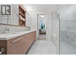 2781 Library Lane, North Vancouver, BC V7J0C6 Photo 22