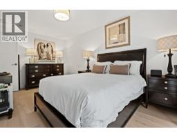 2781 Library Lane, North Vancouver, BC V7J0C6 Photo 24