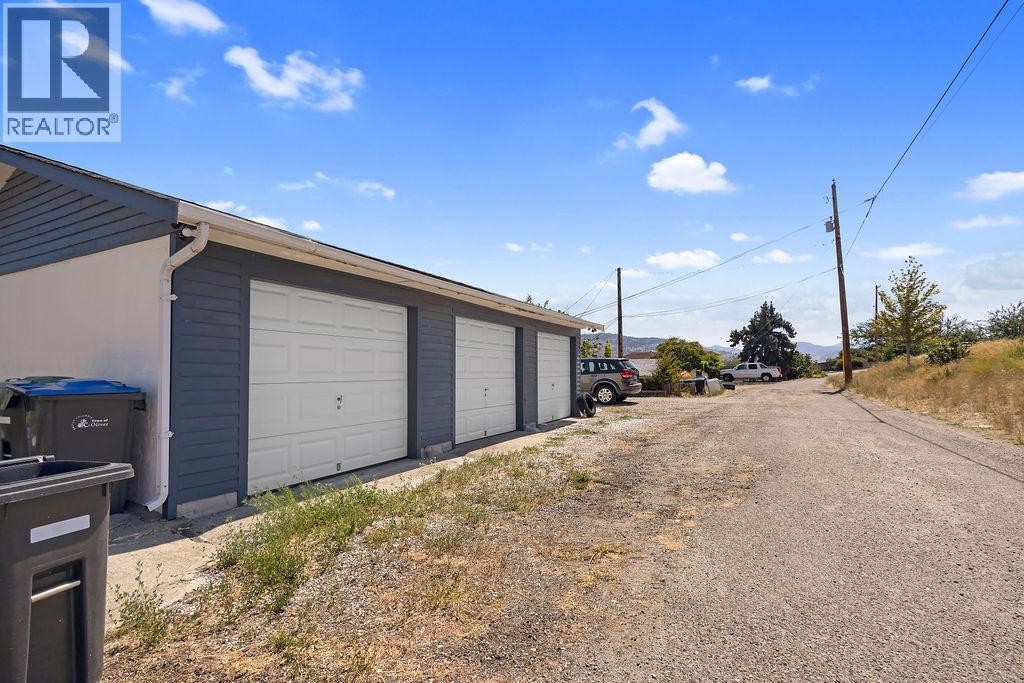 6280 Okanagan Street - 29