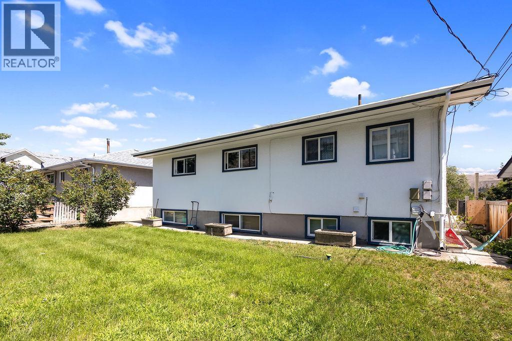 6280 Okanagan Street, Oliver
