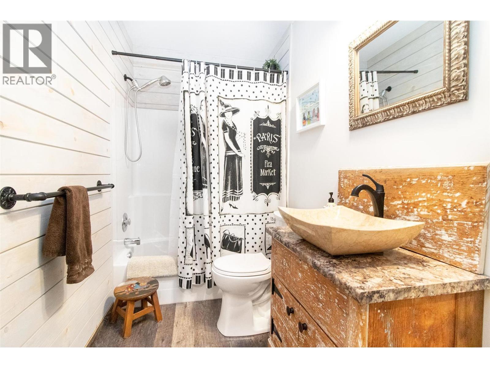 2508 Harvard Road, Kelowna