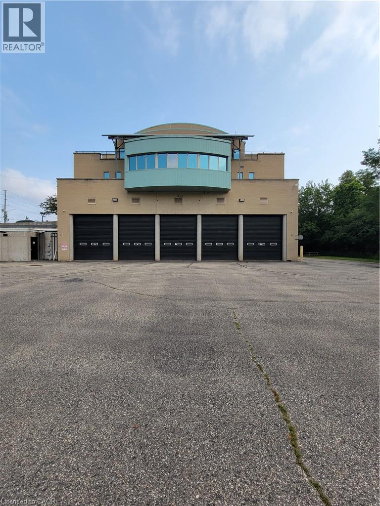 148 MANITOU Drive Unit# B101 — photo 2
