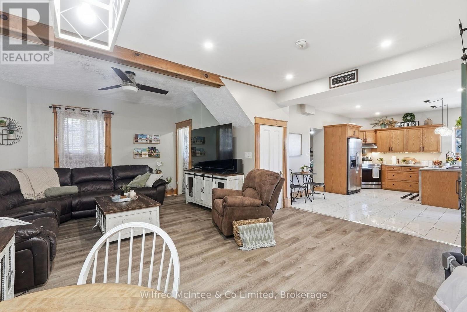 27 5TH STREET NW - 11