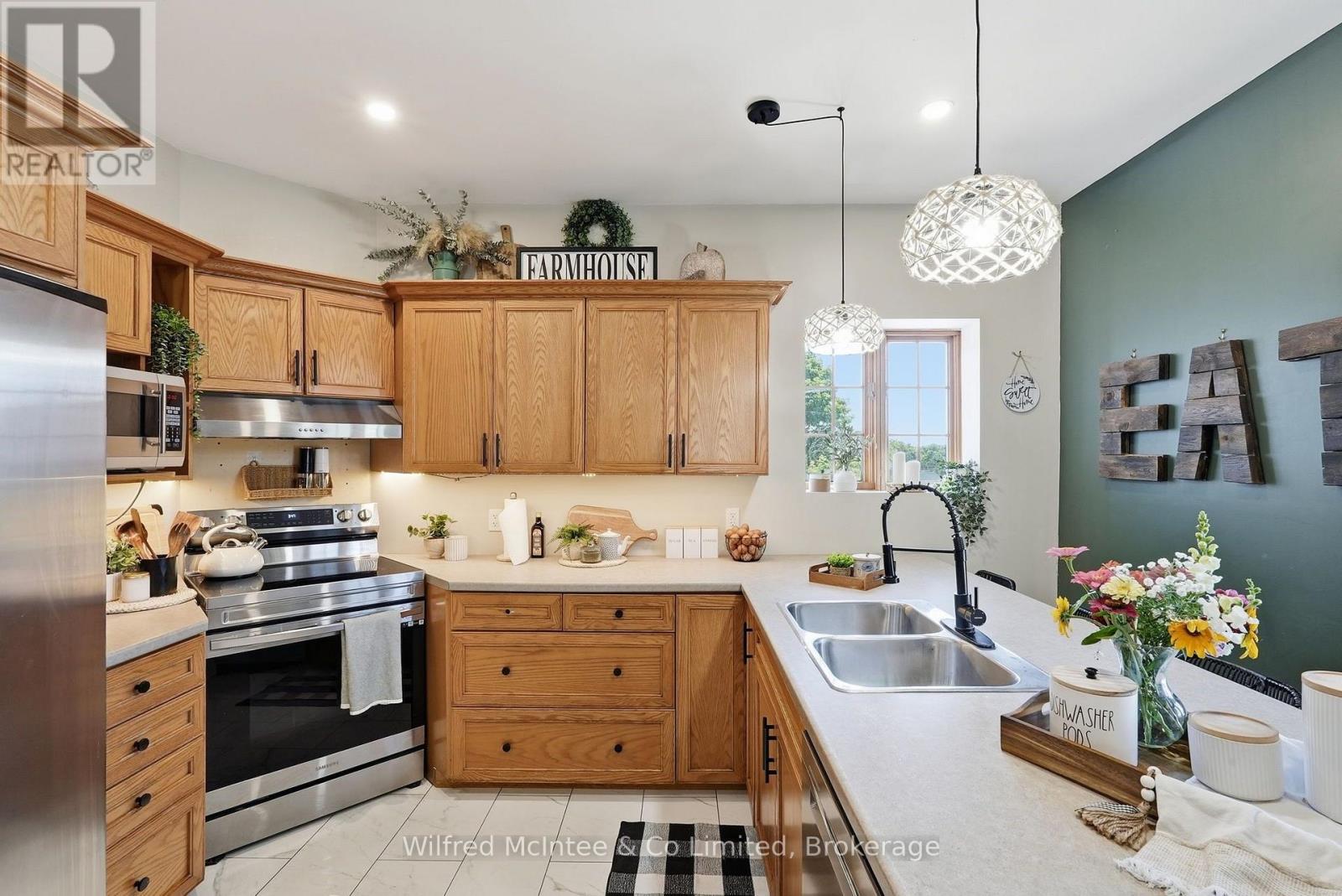 27 5TH STREET NW - 9