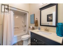 154 Macintosh Drive, Georgian Bluffs, ON N0H1S0 Photo 15