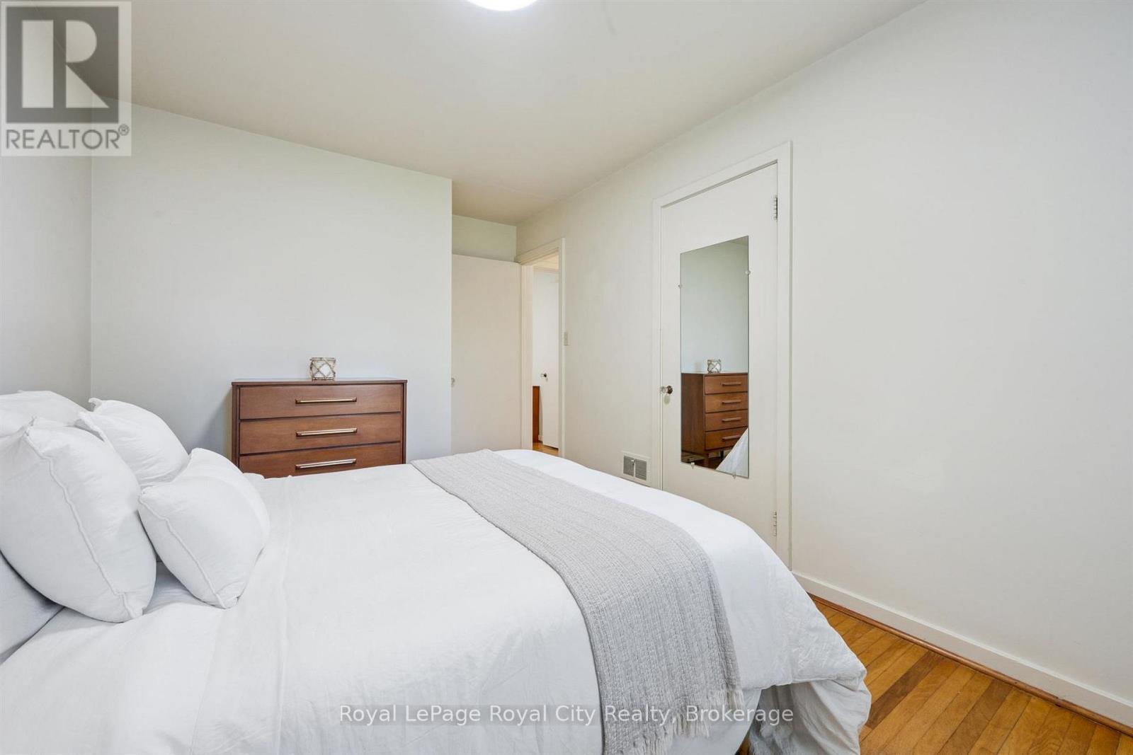 31 TORRANCE CRESCENT - 19