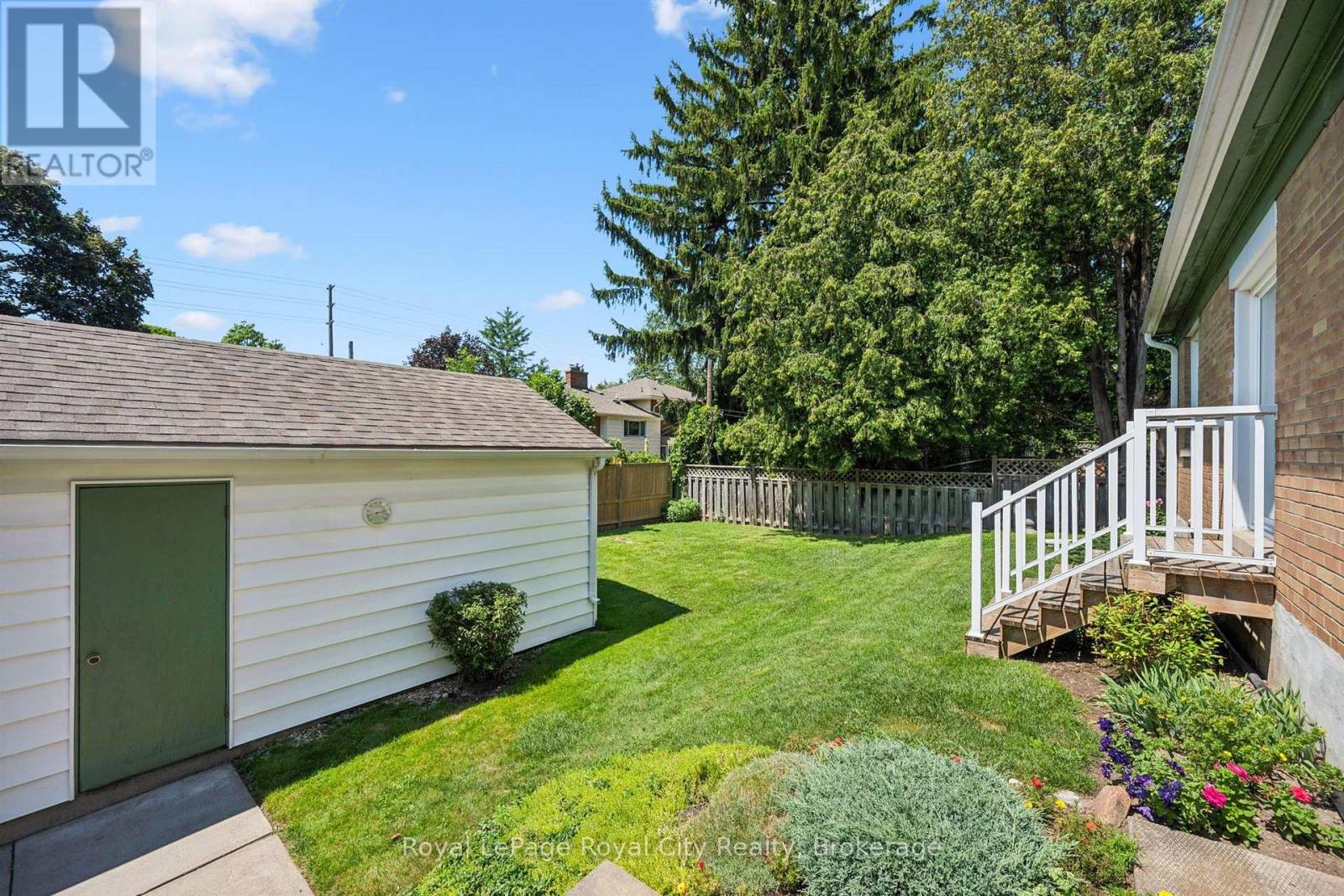 31 TORRANCE CRESCENT - 30