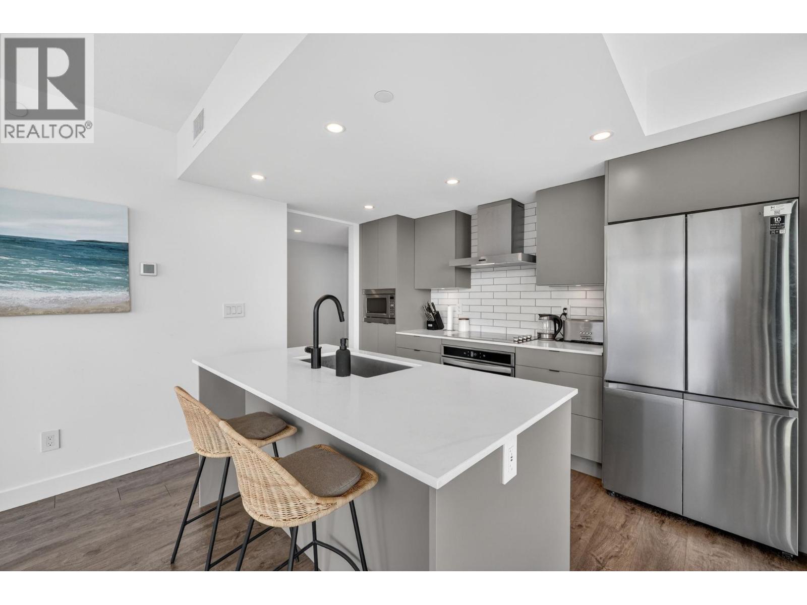 #1505 1471 St Paul Street - 13
