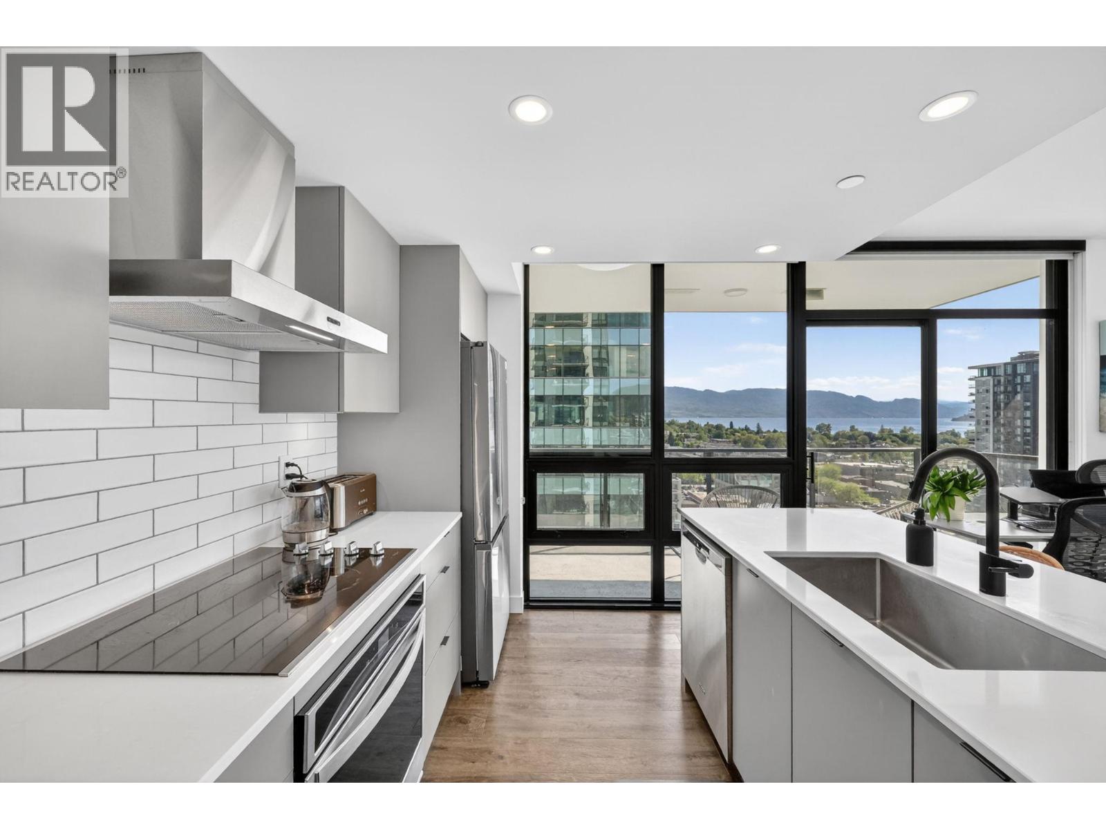 #1505 1471 St Paul Street - Image 17