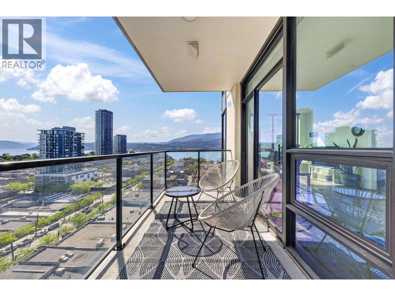 #1505 1471 St Paul Street - 18