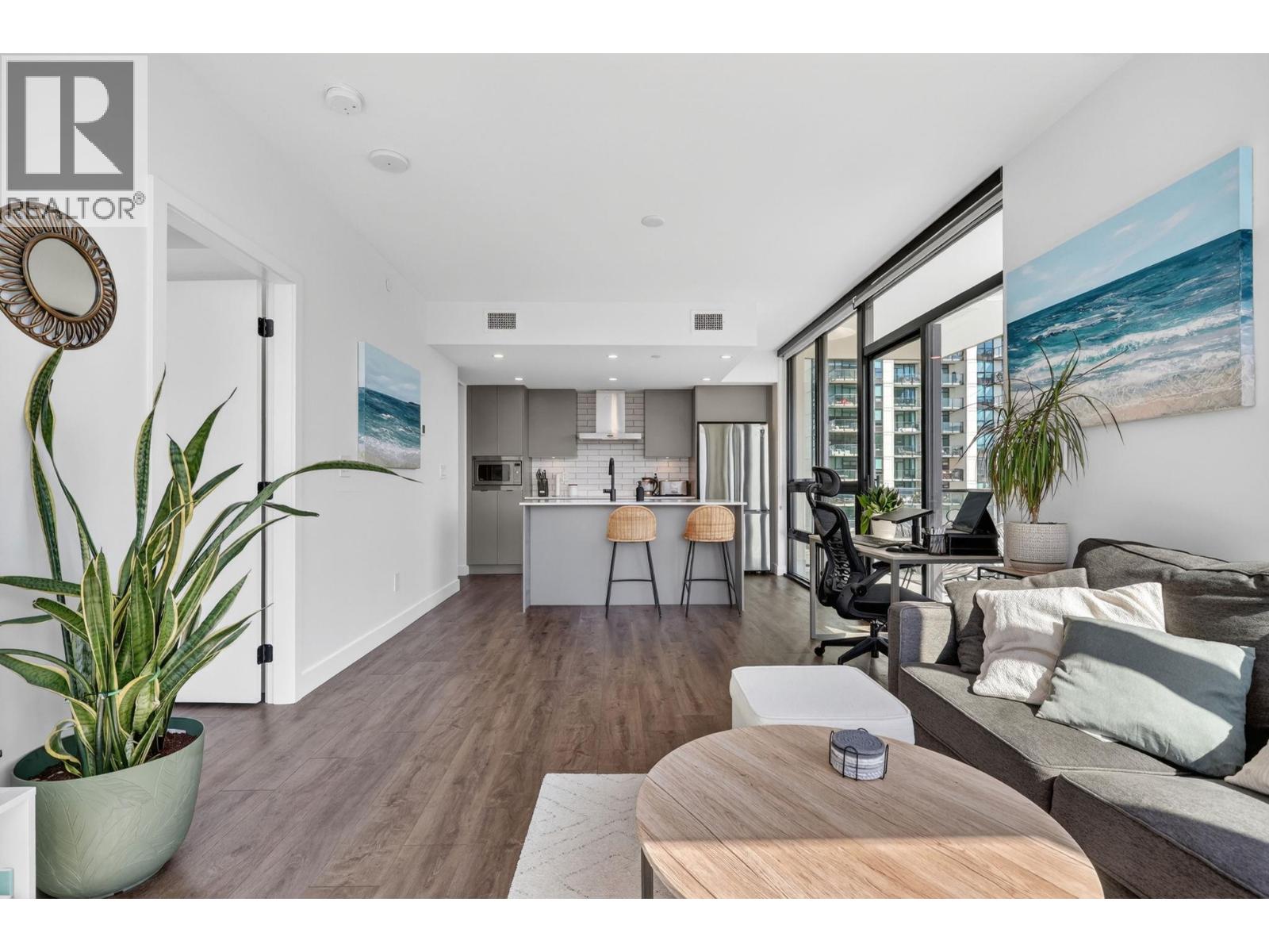 #1505 1471 St Paul Street - 4