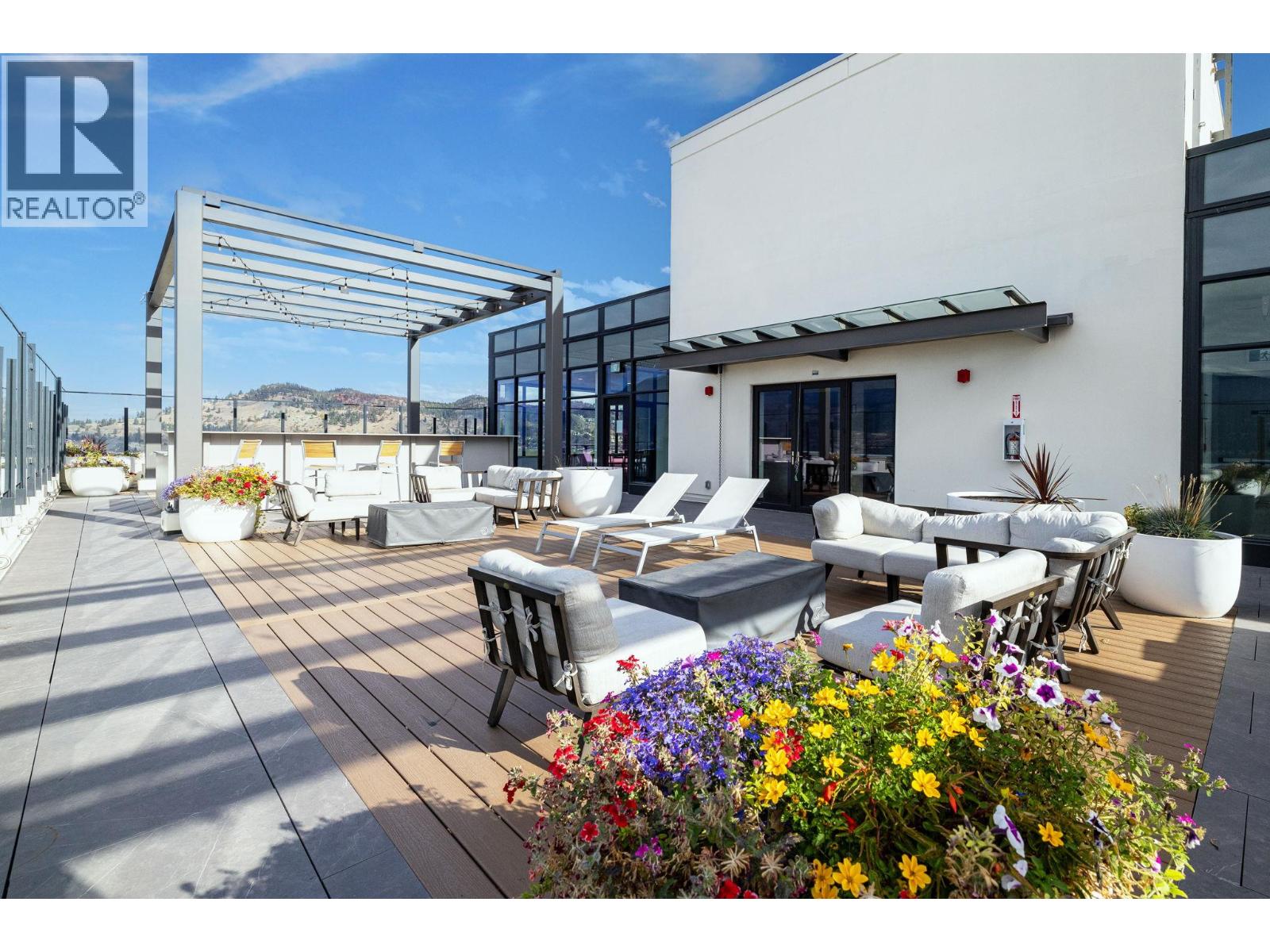 #1505 1471 St Paul Street - Image 37