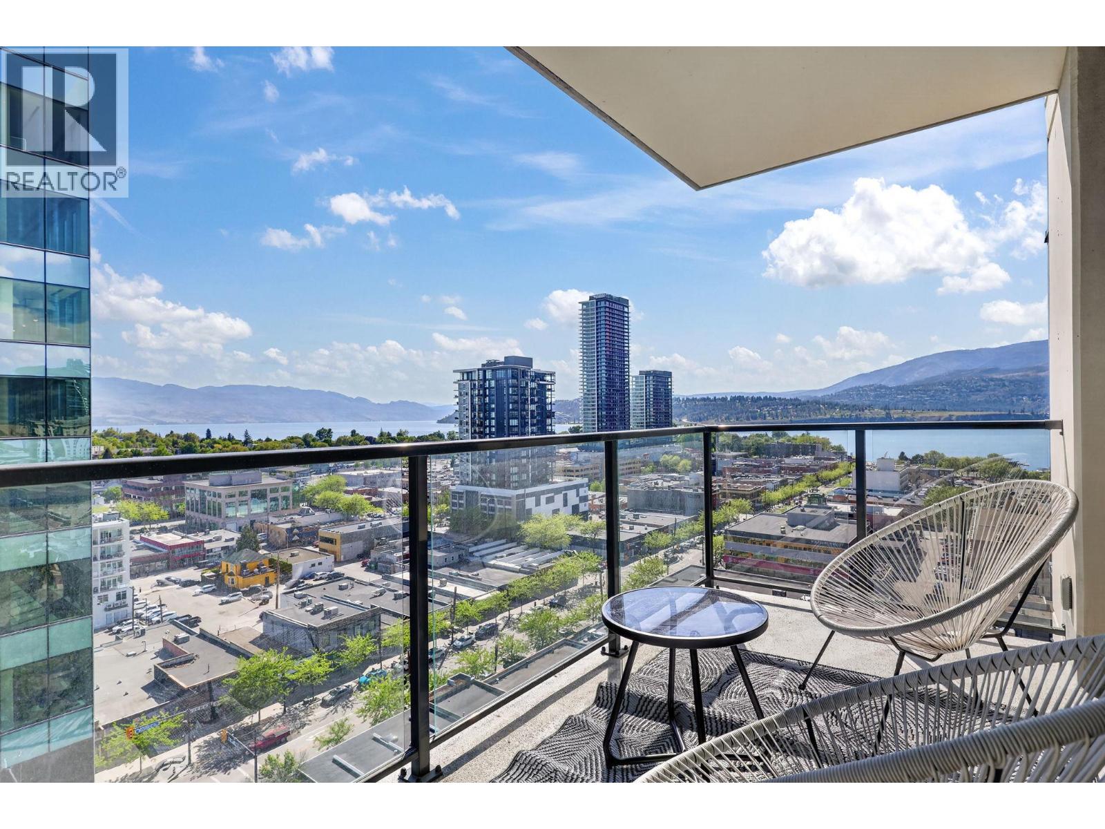 #1505 1471 St Paul Street - 19