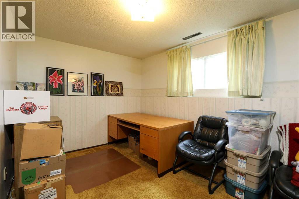 1031 Cameron Road  S - Image 23