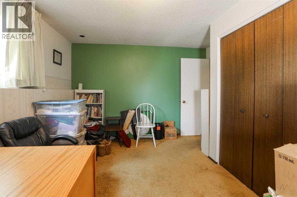 1031 Cameron Road S - 24