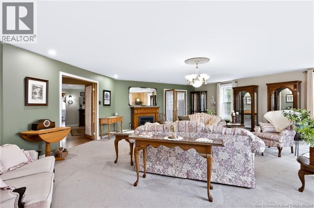 29 Hillhurst - 13