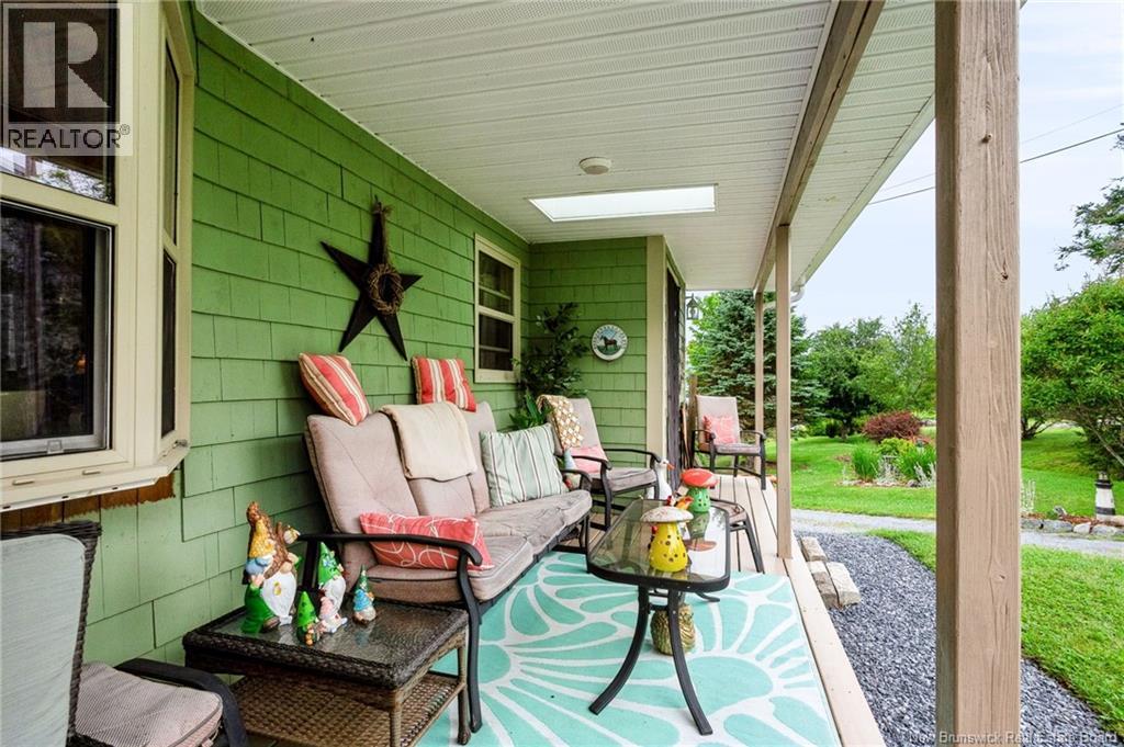 29 Hillhurst - 45