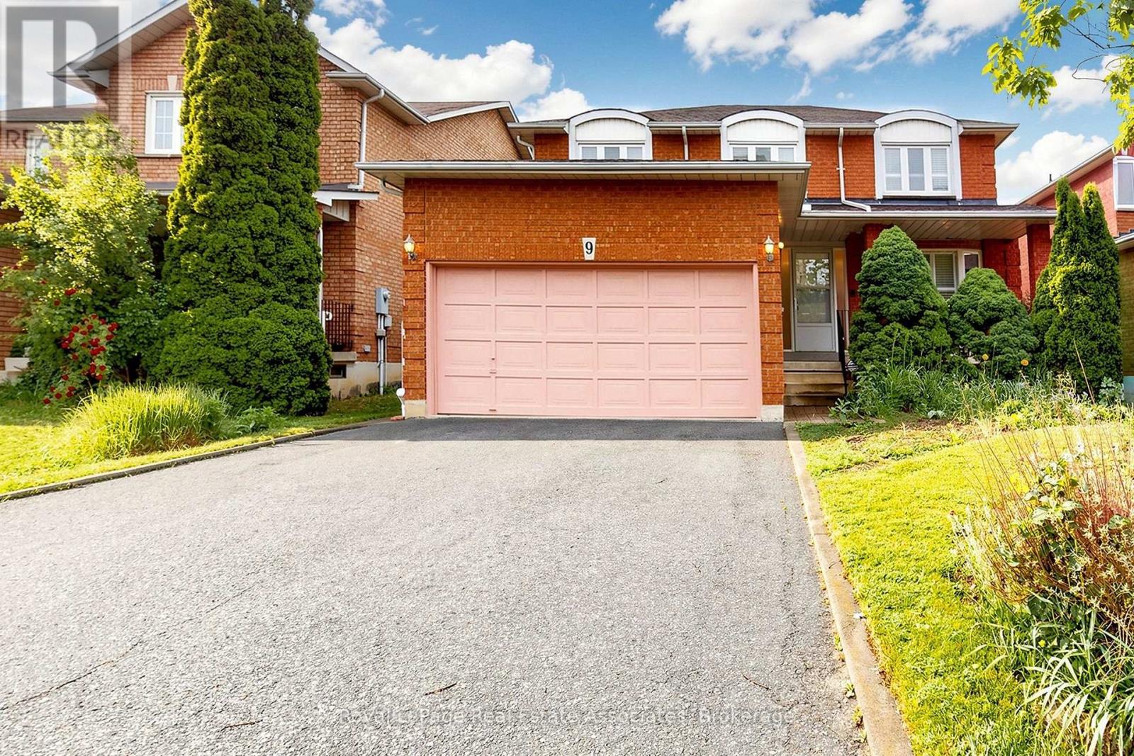 Photo of 9 Kingsplate Crescent