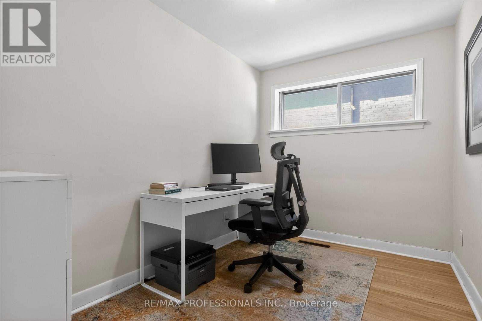 69 SKYLARK ROAD - 28