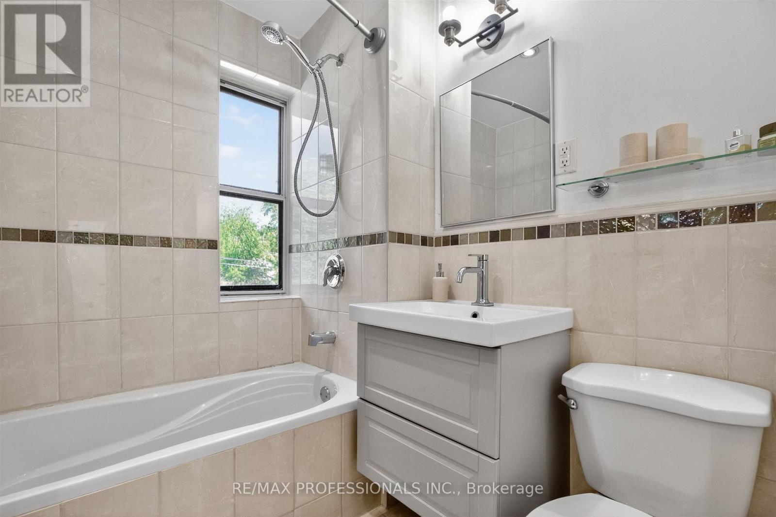 69 SKYLARK ROAD - 30