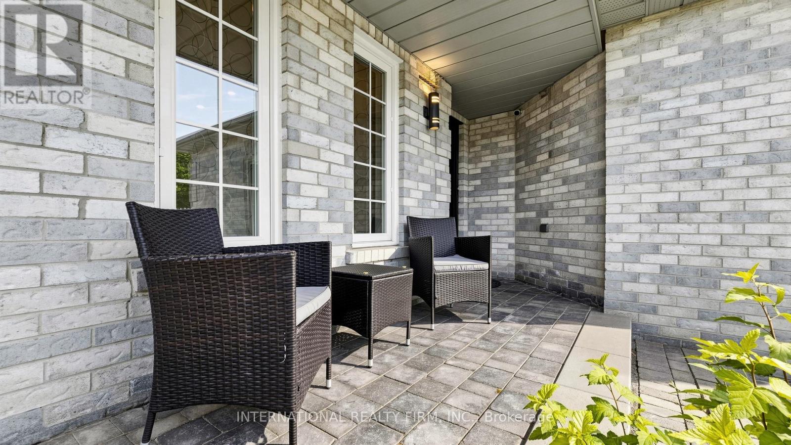 3180 PEBBLEWOOD ROAD - 2