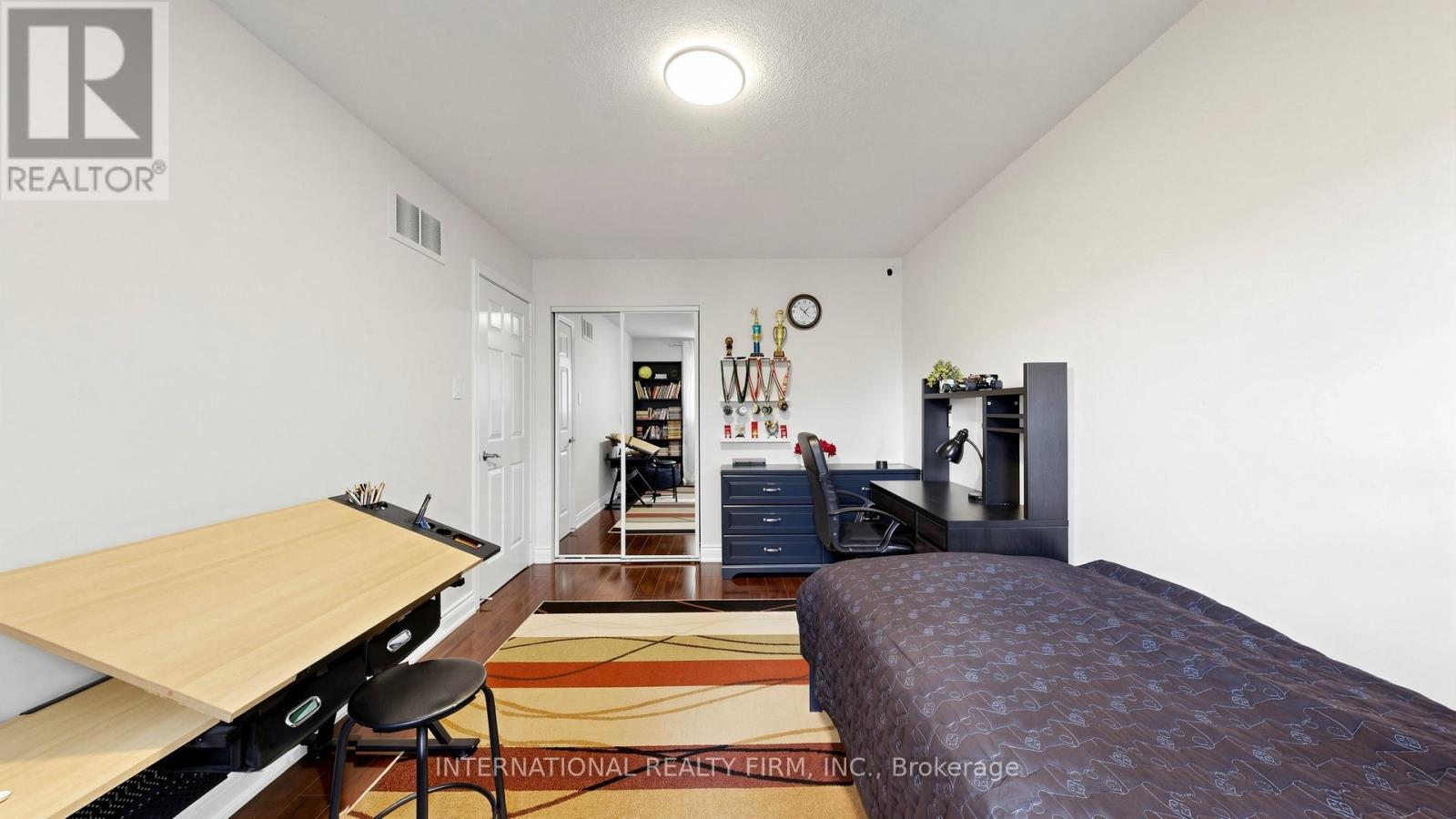 3180 PEBBLEWOOD ROAD - Image 25