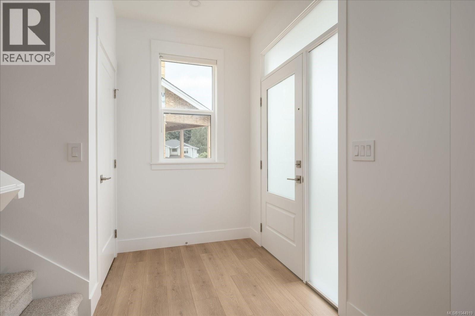 3800 Marjorie Way - Image 4