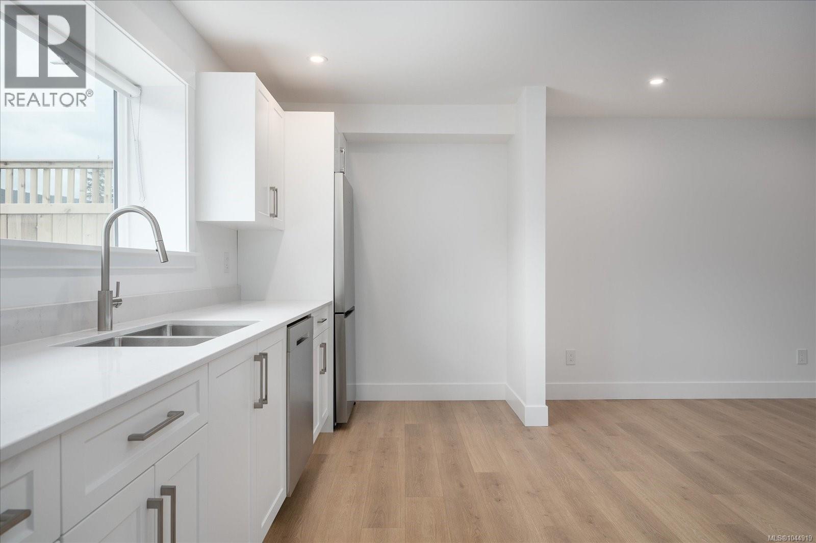 3800 Marjorie Way - Image 32