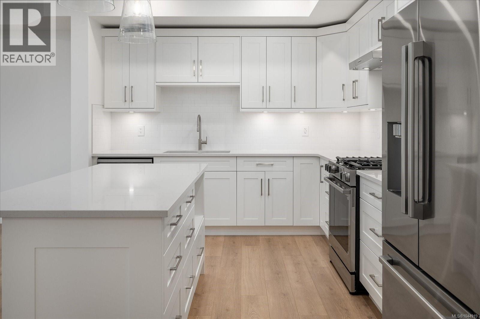 3800 Marjorie Way - Image 12