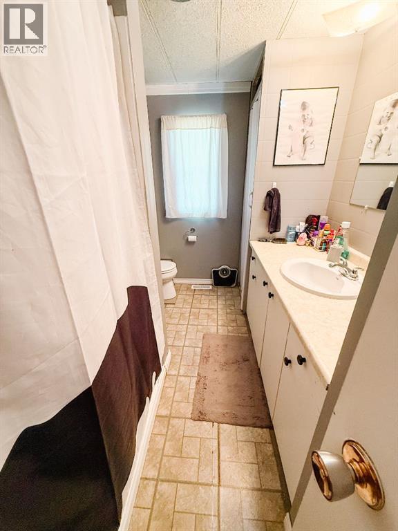5311 60 Street - Photo 8
