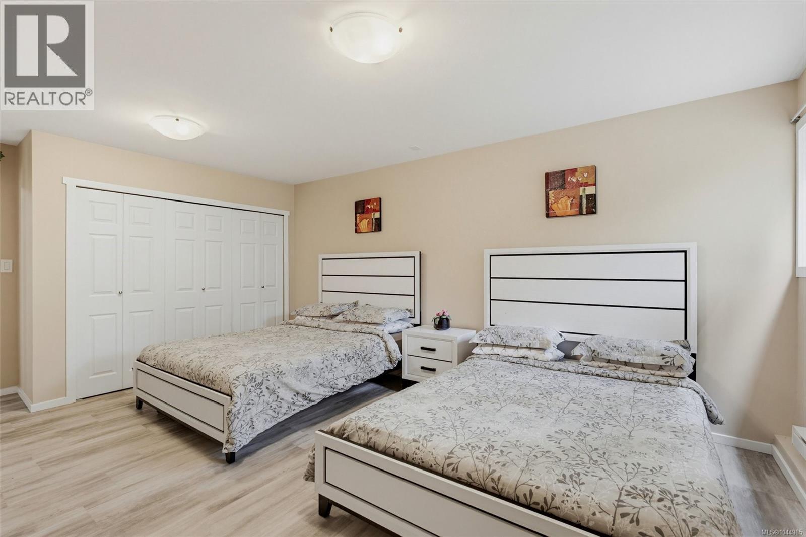 7910 Tugwell Rd - 31
