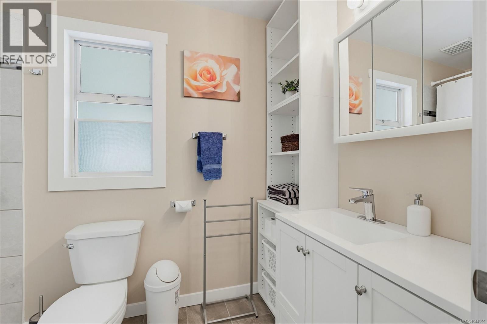 7910 Tugwell Rd - Image 40