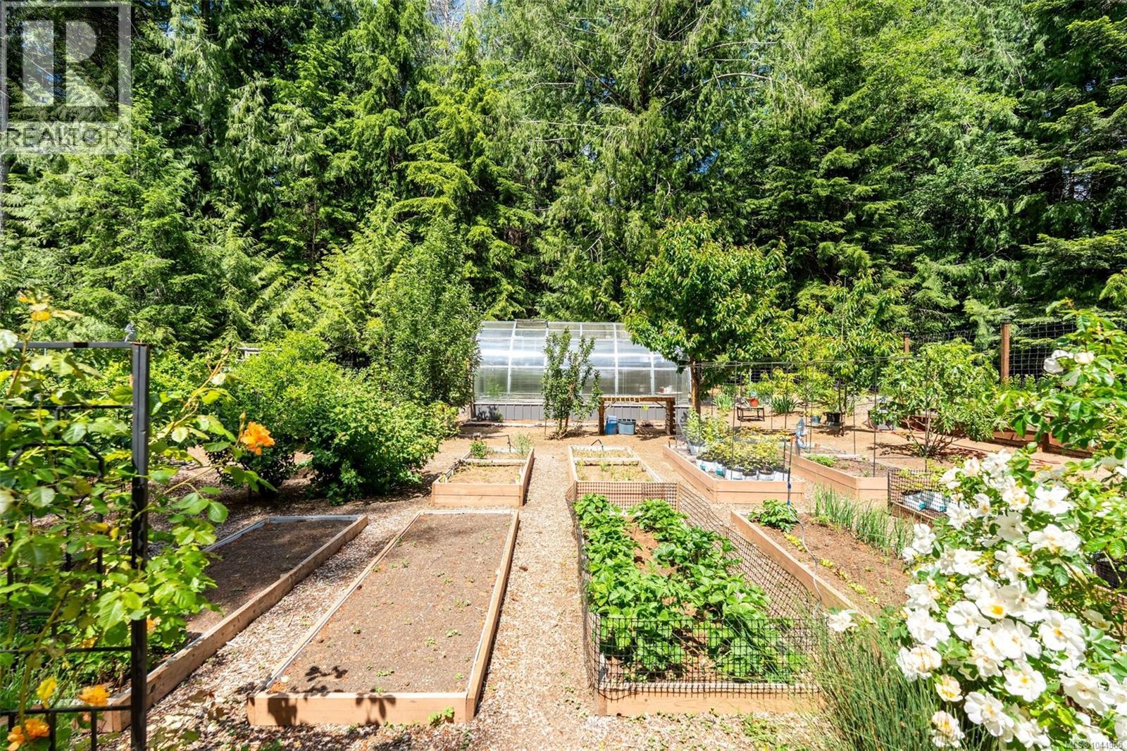 7910 Tugwell Rd - Image 57
