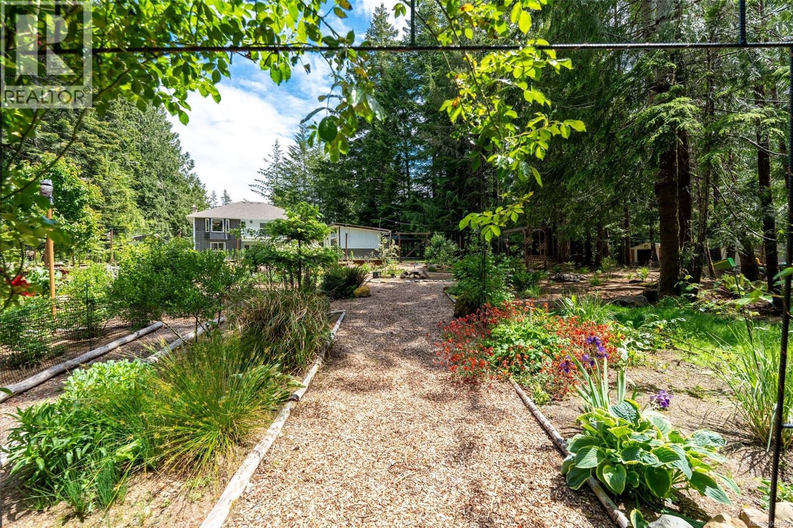 7910 Tugwell Rd - Image 59