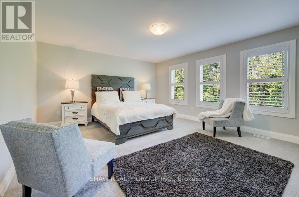 924 CHAPEL HILL COURT - 24