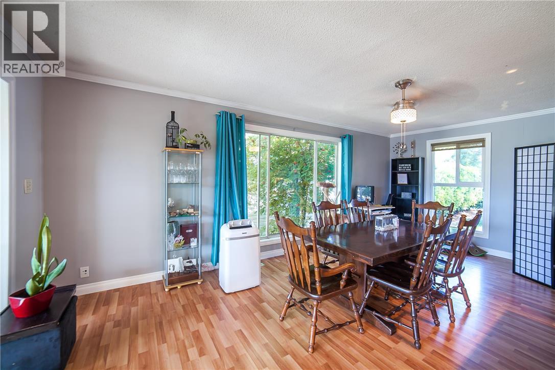 2848 Glasgow Road - 11