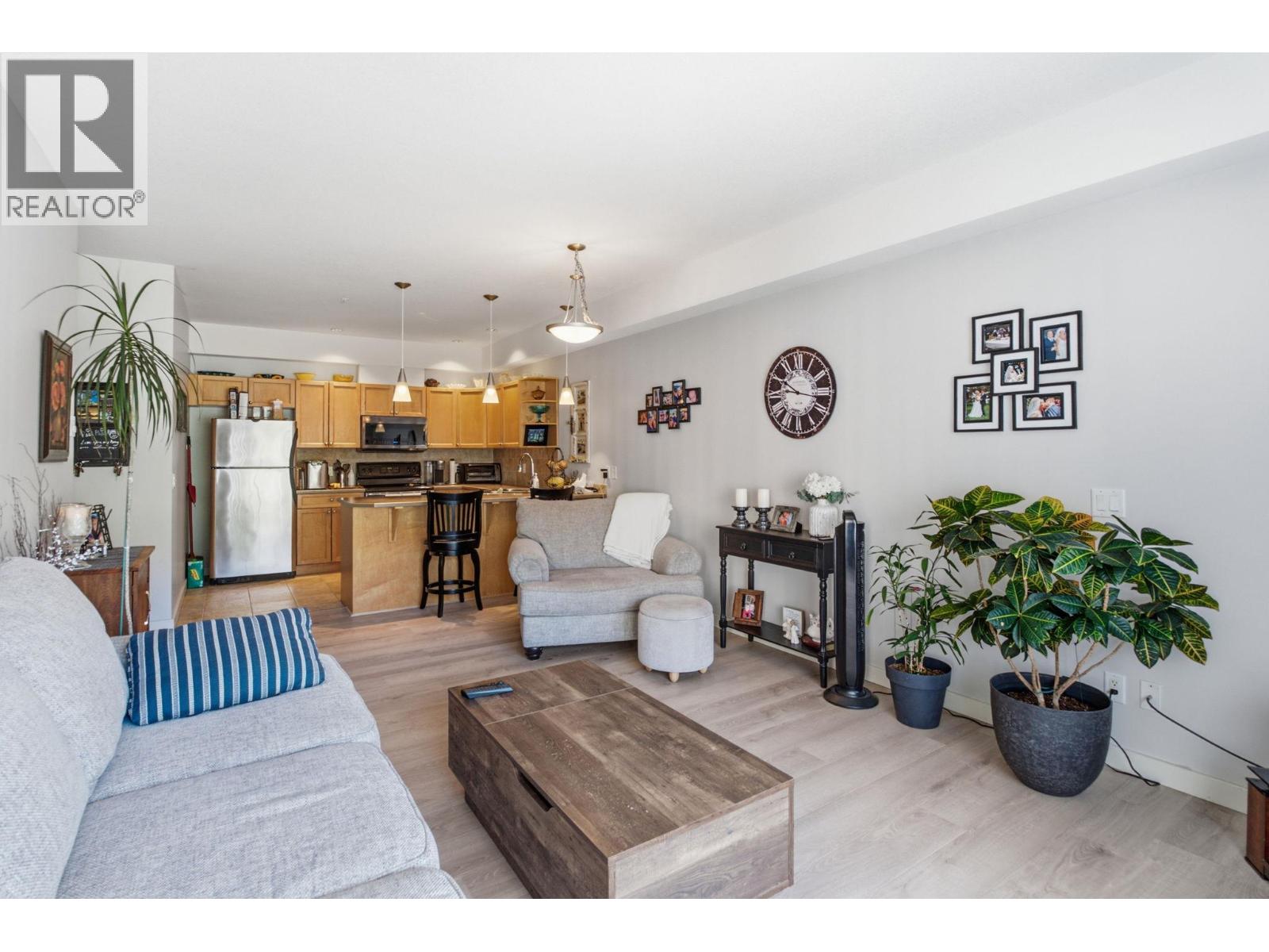 #214 2120 Shannon Ridge Drive - 10