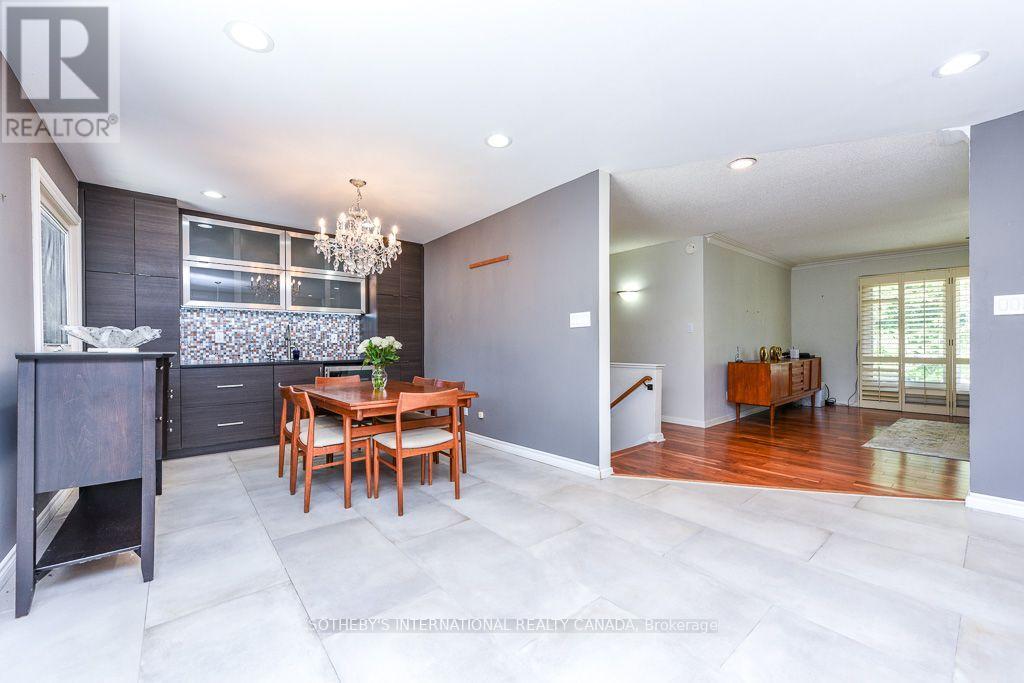 31 QUEENSBOROUGH CRESCENT - Image 22