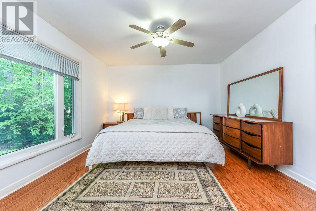 31 QUEENSBOROUGH CRESCENT - Image 27