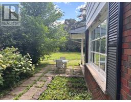 Foyer - 16 Civic Street, Killaloe, Hagarty And Richards, ON K0J2A0 Photo 7